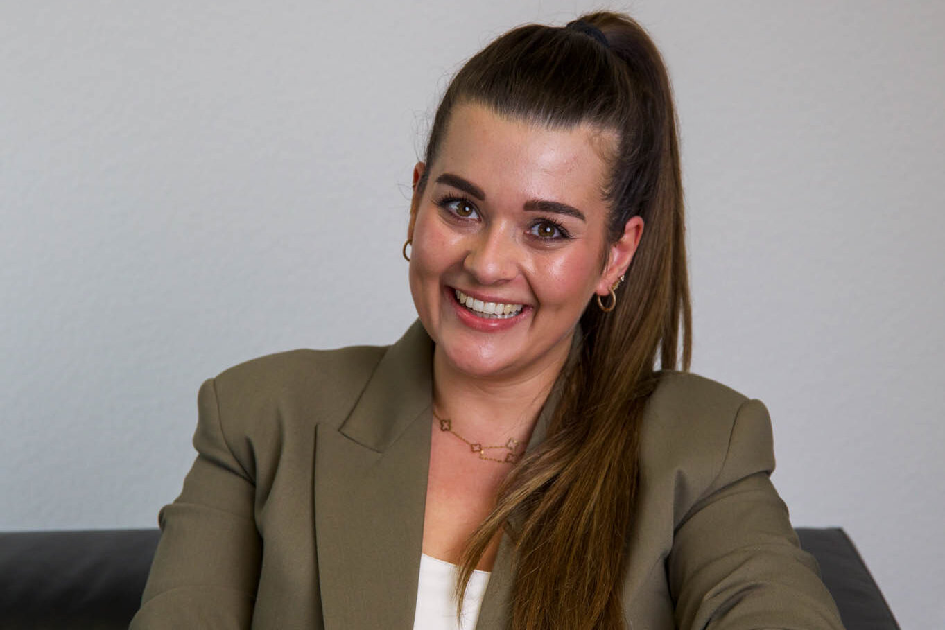 Mitarbeiterin im Porträt